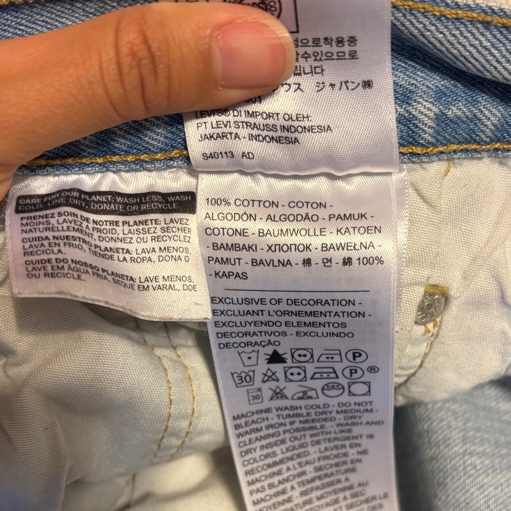 Levi's Classic 501 Straight Jeans - Picture 4 of 11